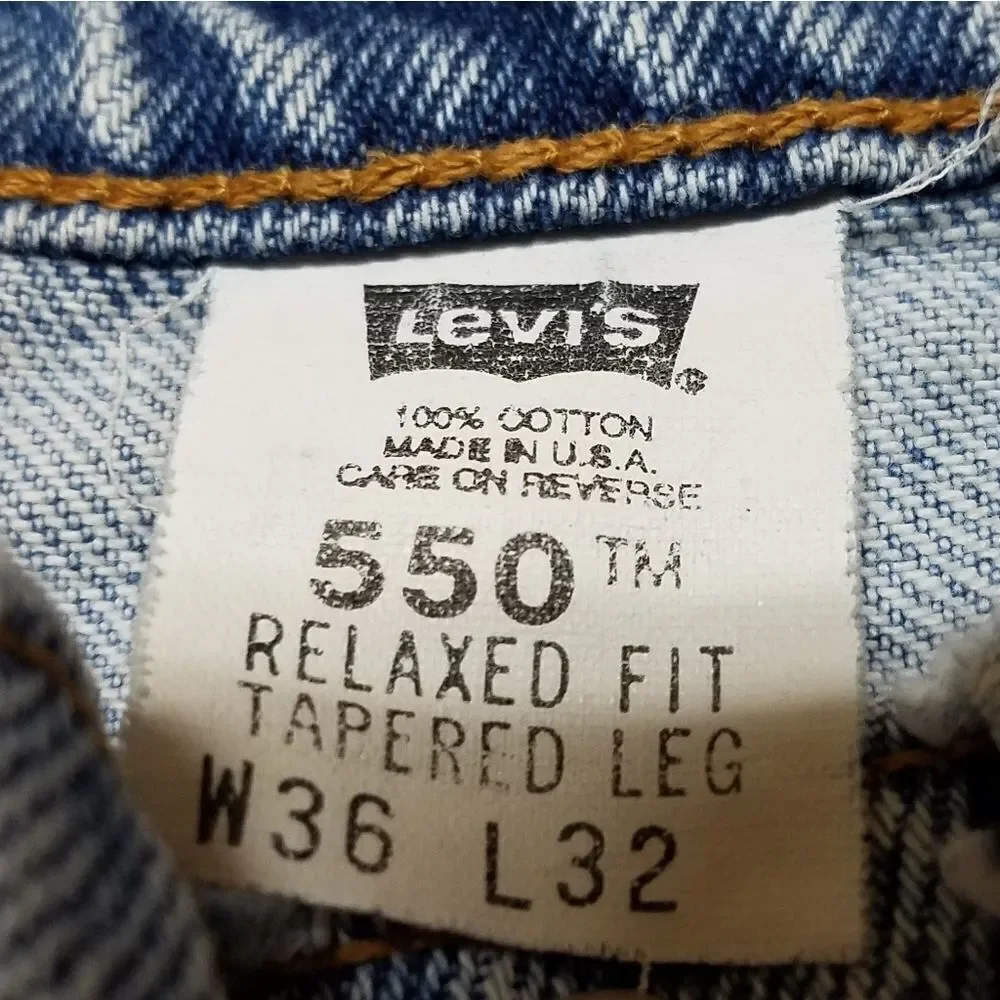 VINTAGE 1996 Levi's 550 Relaxed Fit Tapered Leg Distressed Stone Wash Mom Jeans